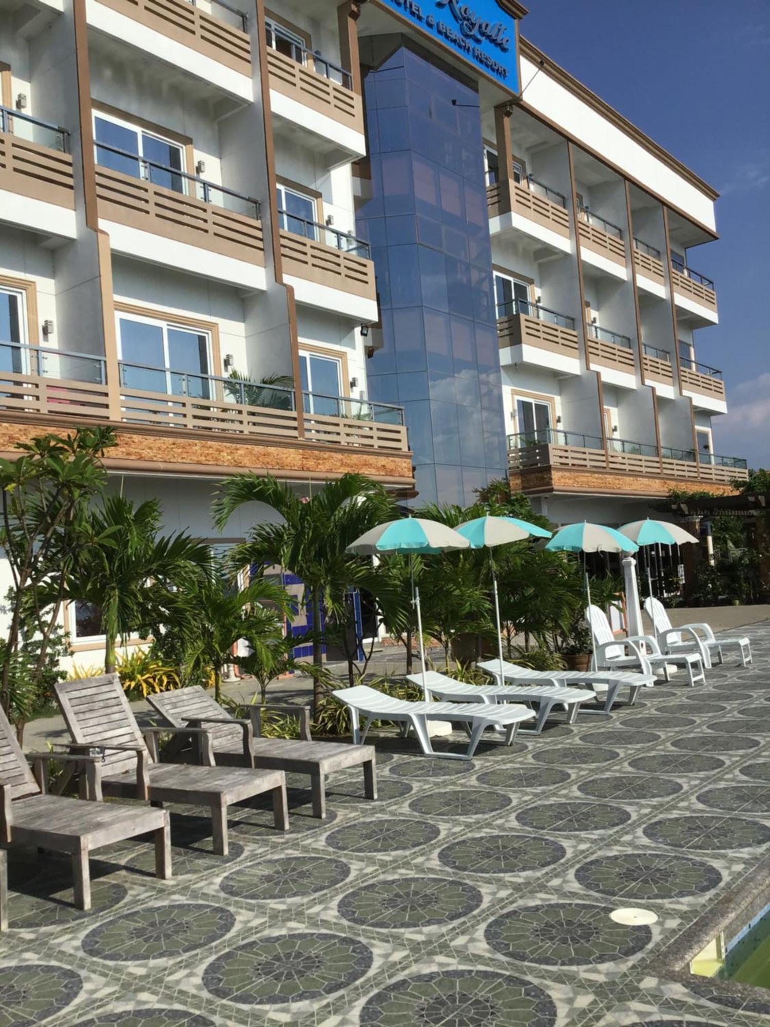 Em Royalle Hotel & Beach Resort San Juan  Buitenkant foto